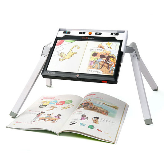 Loupe Clover 10 sur pied avec livre ouvert