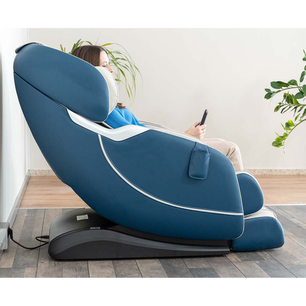 Fauteuil MSW-310 Pro blanc avec coque bleue de profil avec femme