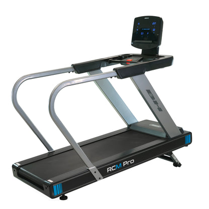 tapis de course G6515H de BH Fitness de profil trois quart droit montrant l'inclinaison maximale de 15 degrés